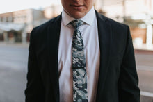 Load image into Gallery viewer, Caliber Camo missionary tie