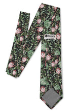 Load image into Gallery viewer, Scavenger missionary tie