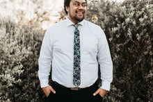 Load image into Gallery viewer, Breeze missionary tie