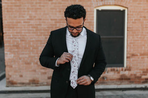 Alpine missionary tie