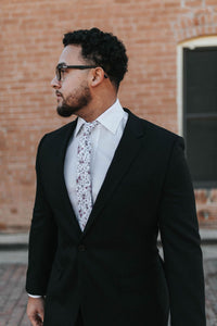 Alpine missionary tie